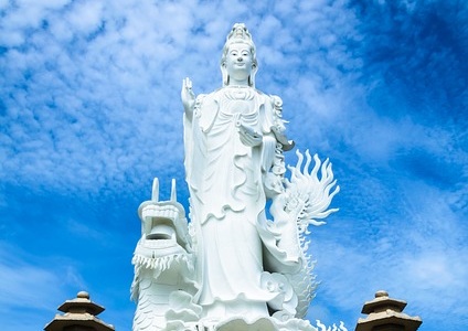 无常使我走上菩提道，观世音菩萨救了我