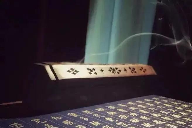 这样念经行吗？这样子的念经人你见过多少？