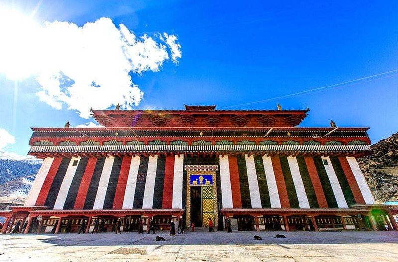 噶举派主寺之一 | 类乌齐寺