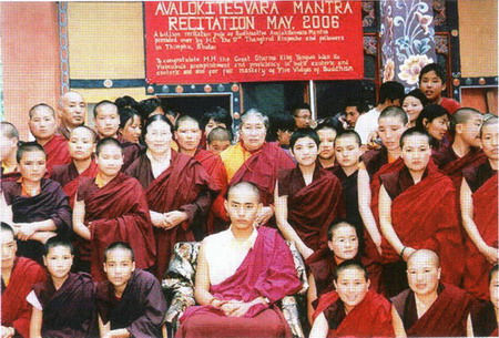 噶举派 | 第十六世唐东迦波法王简介