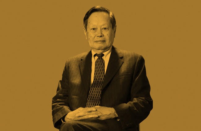 从人们对杨振宁的是非评论中，给了我们什么警示？